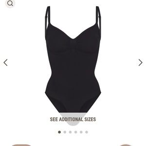 Skims body suit shapewear